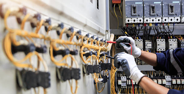 Professional Electrician technician working in Dayton, TX